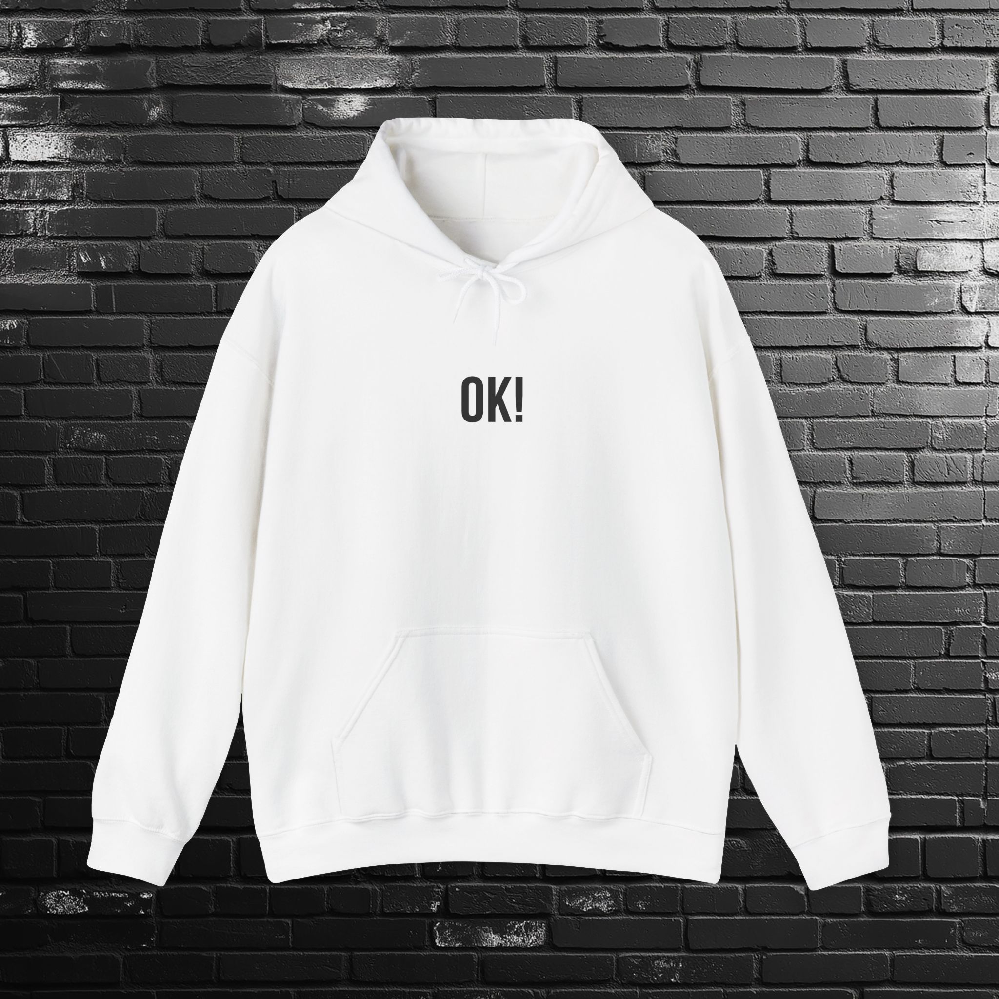 Unisex Hoodie mit Schriftzug "Ok!" - Gildan 18500 – Bild 3