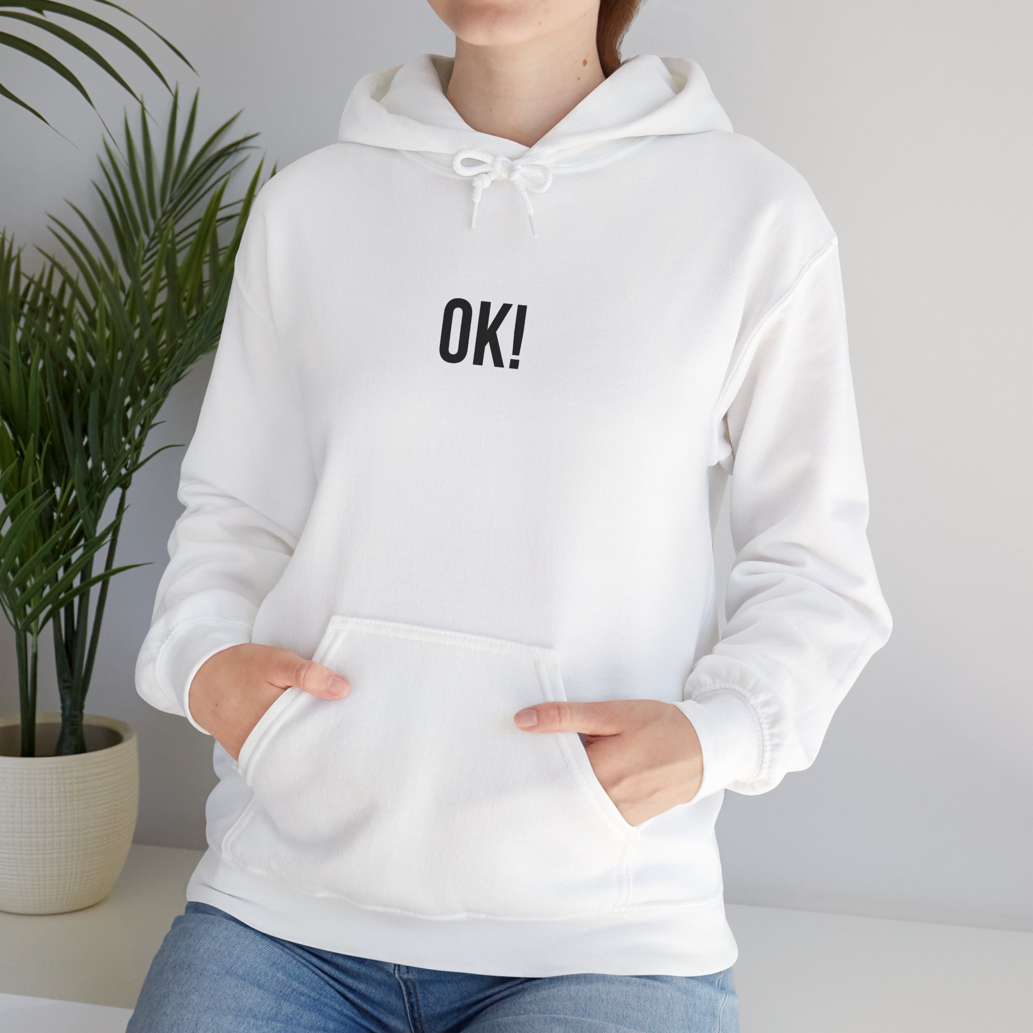 Unisex Hoodie mit Schriftzug "Ok!" - Gildan 18500 – Bild 5
